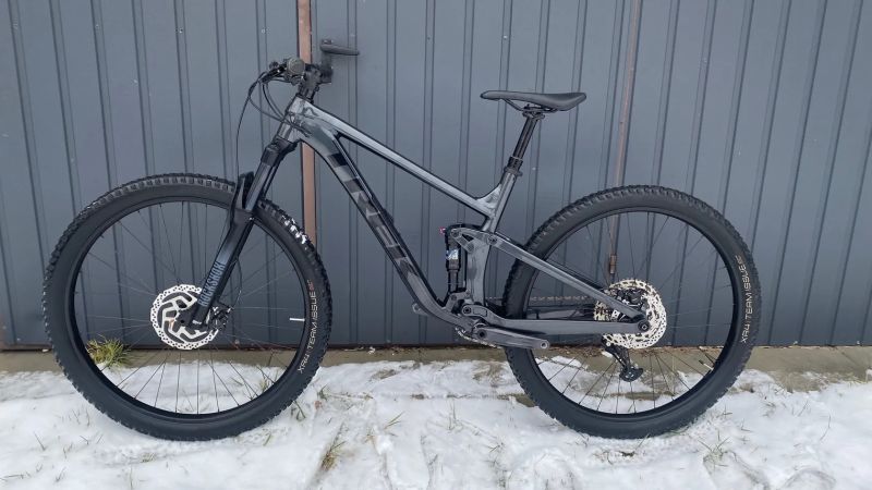 Zánovní kolo Trek Top Fuel 5 Lithium Grey