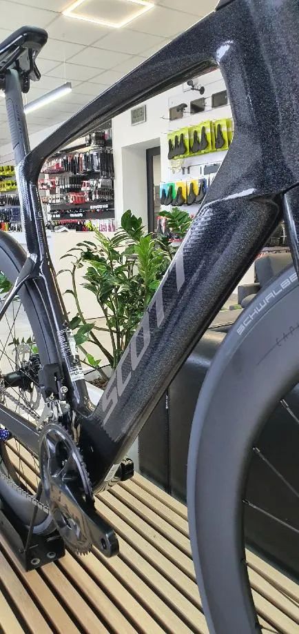 Prodám NOVÉ silniční kolo zn. Scott Foil RC 20 vel. 56 cm 