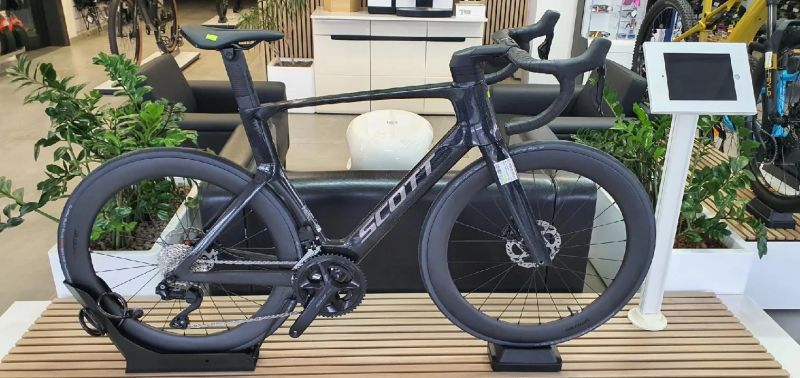 Prodám NOVÉ silniční kolo zn. Scott Foil RC 20 vel. 56 cm 