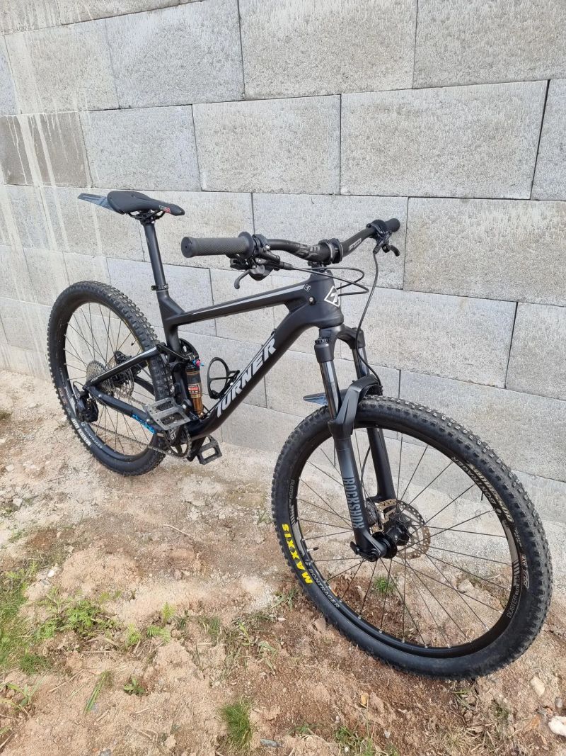 Turner Flux V4.0, karbonový trailbike 27,5", vel. L