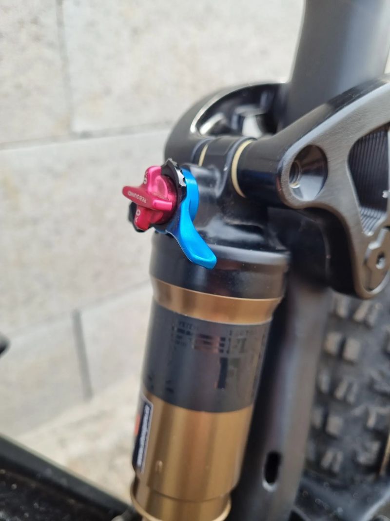 Turner Flux V4.0, karbonový trailbike 27,5", vel. L