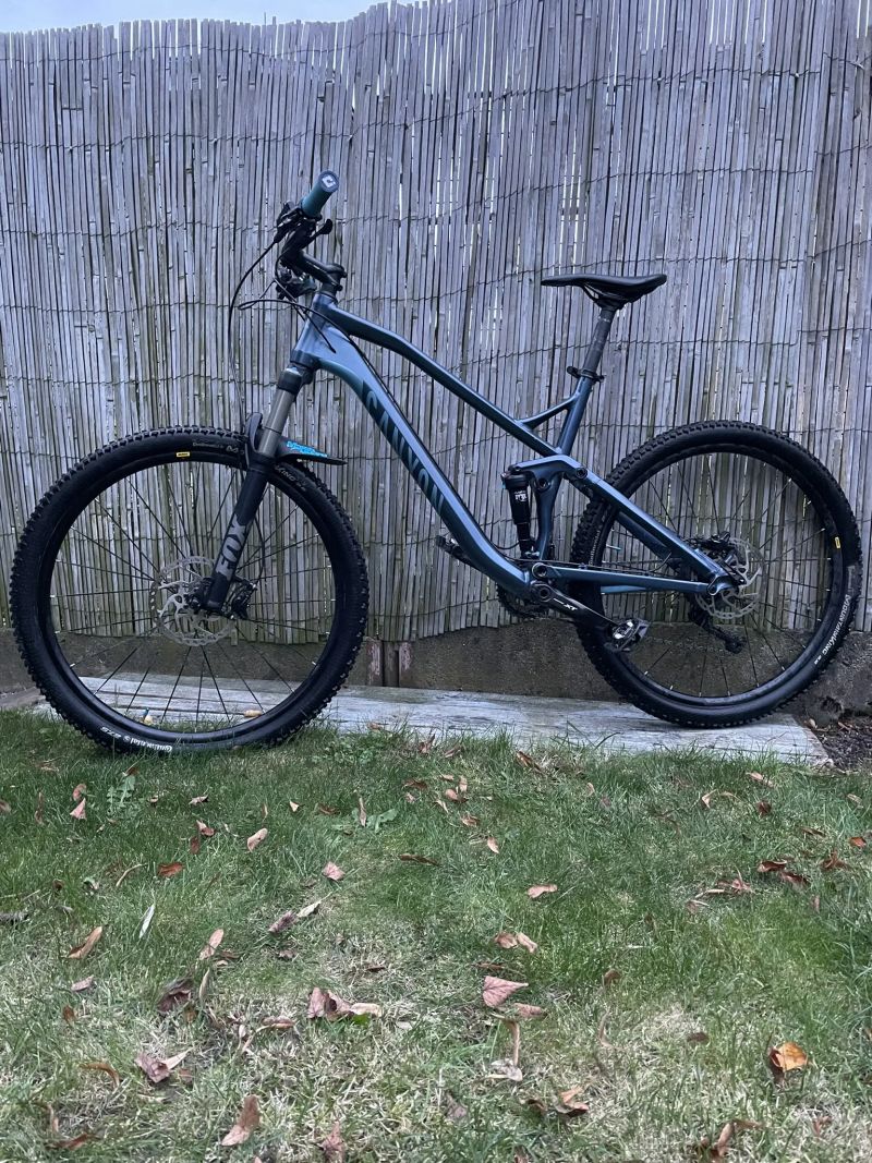 Canyon Neuron AL 8.0, 2017, skydive blue, vel. L (měřím 178cm)