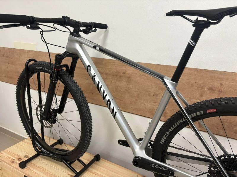 Canyon Exceed cf 7 karbonová kola Reynolds