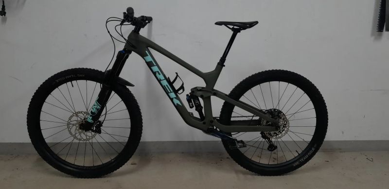 Trek Slash 9.7
