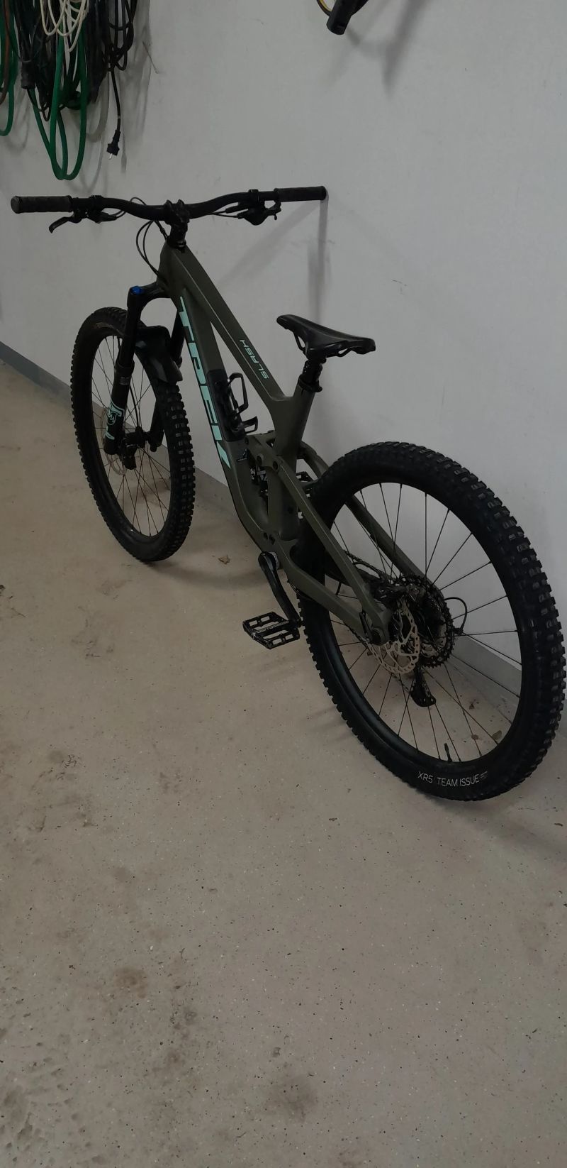 Trek Slash 9.7
