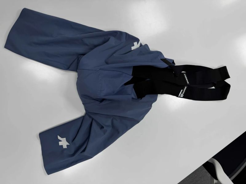 prodám troje kraťáky