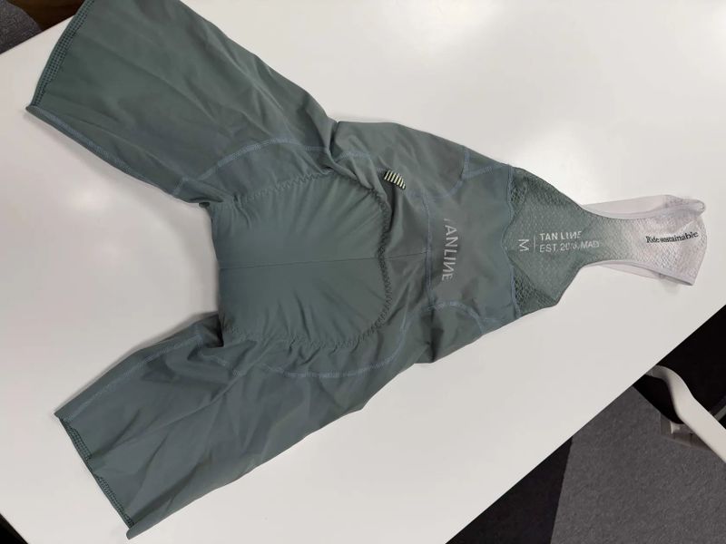 prodám troje kraťáky