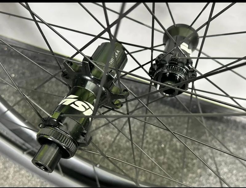 Karbonové kola Vision 30mm