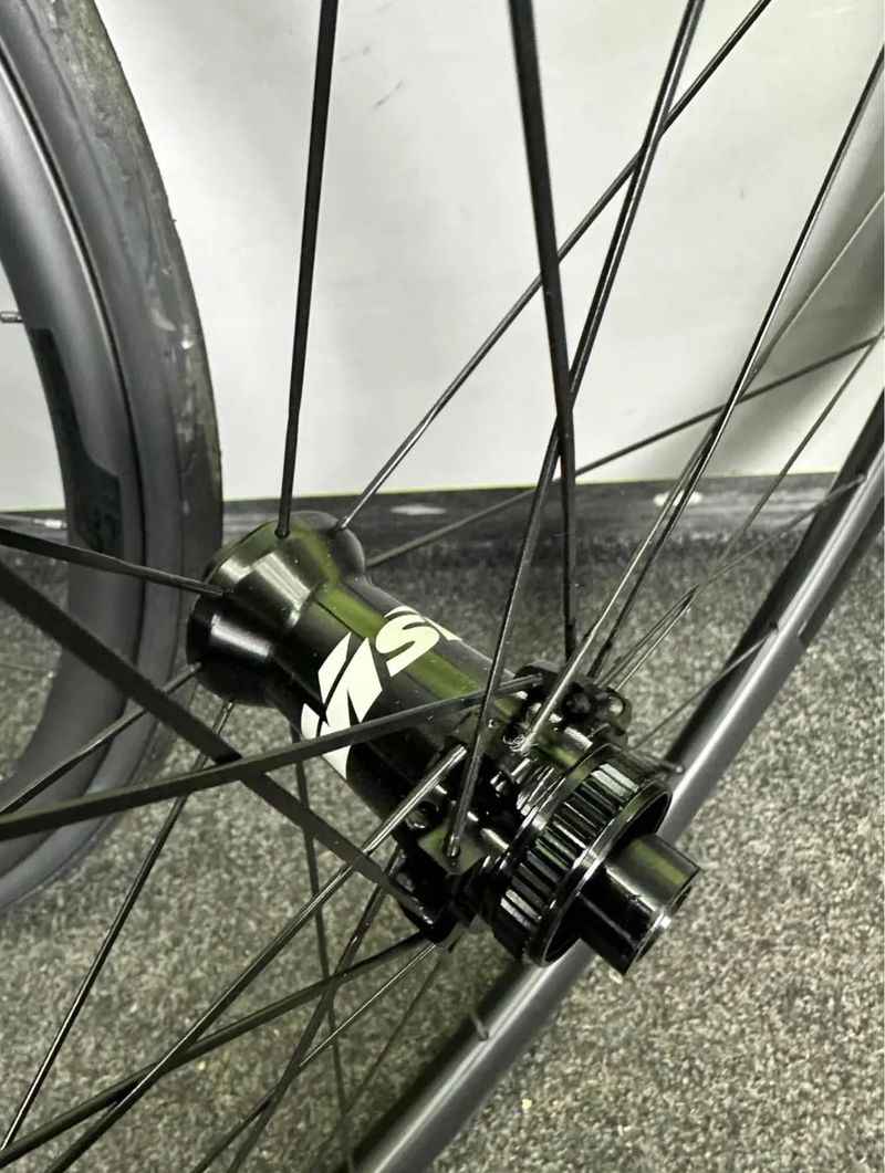 Karbonové kola Vision 30mm