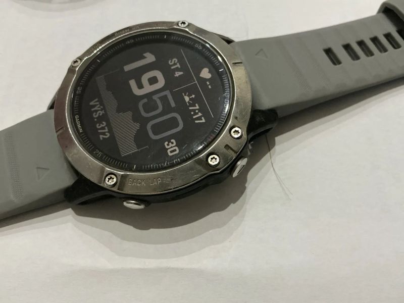 Prodám hodinky Garmin Fenix 6
