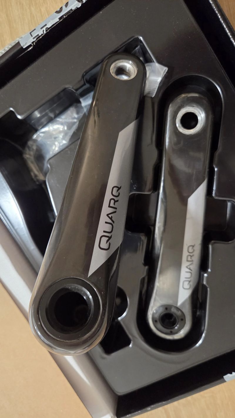 QUARQ D2 DUB Carbon crank Black / Gloss Grey 170 mm
