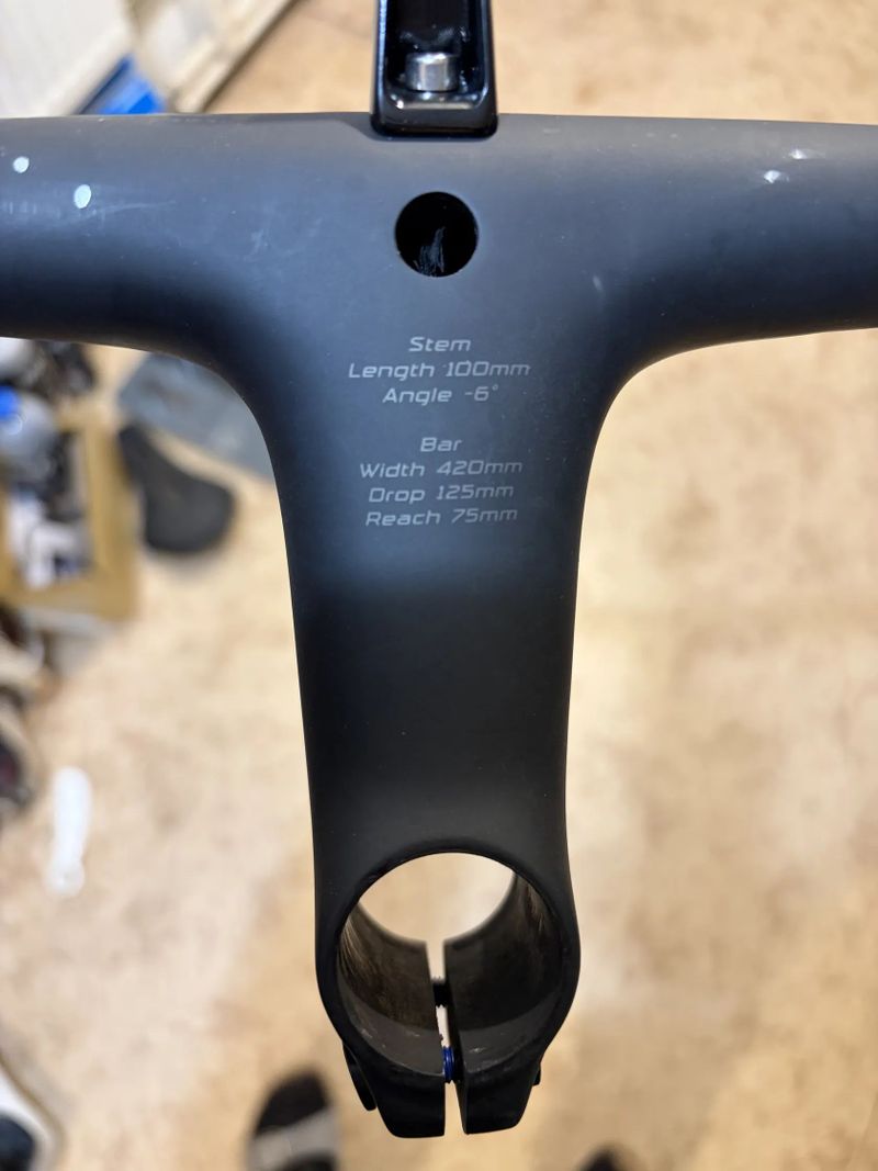 Prodám kokpit Roval Specialized velmi lehký