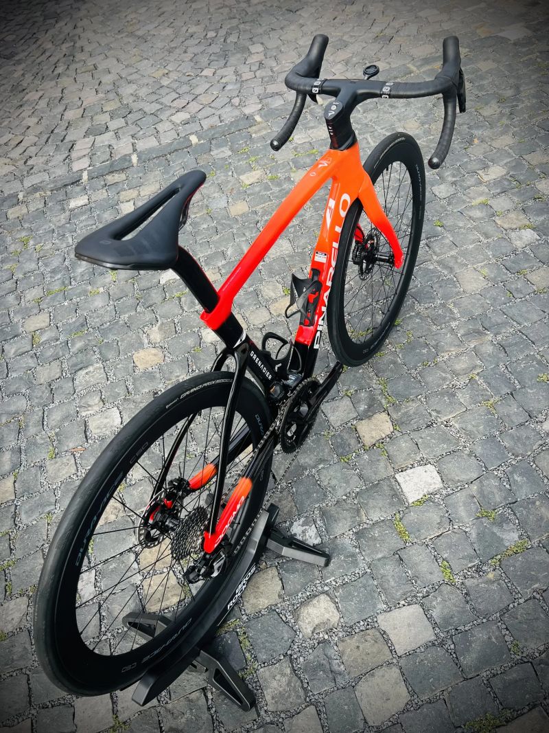 Pinarello Dogma F Ineos Grenadier 465 a 515