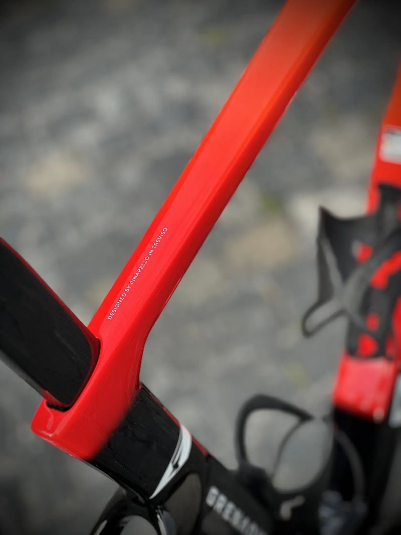 Pinarello Dogma F Ineos Grenadier 465 a 515