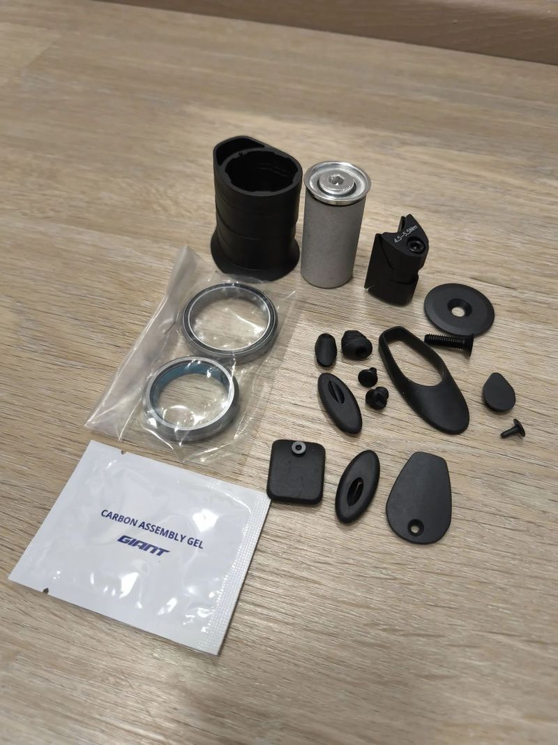 Rámová sada Giant TCR advanced Pro 2024 