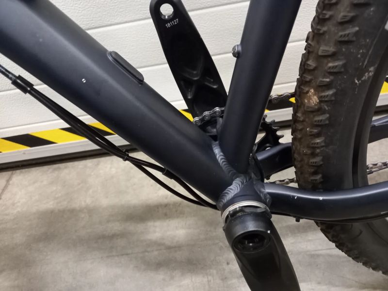 Radon Jealous Al 10.0 vel.M