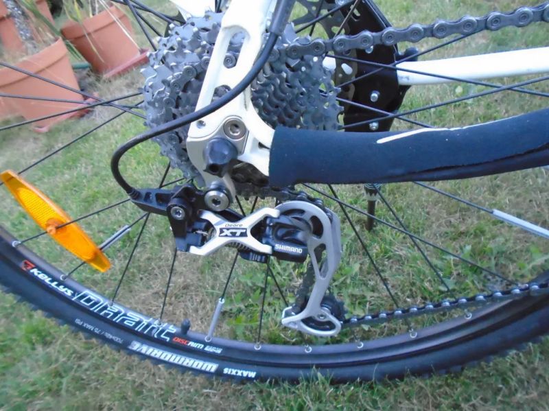 Horské kolo KELLYS DEFINITE, rám 21“, v udržovaném stavu