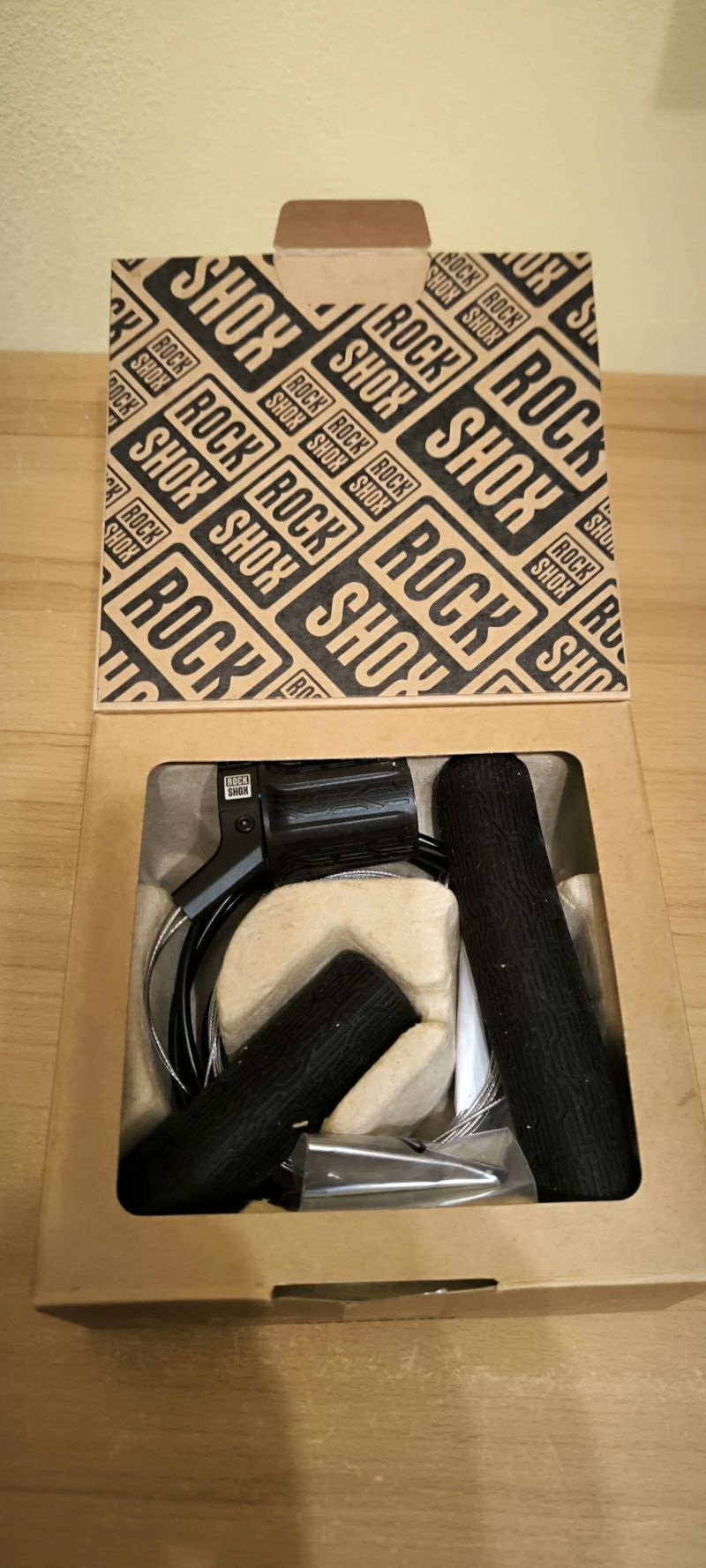 ROCK SHOX TwistLoc Ultimate Full Sprint, levé, 3P