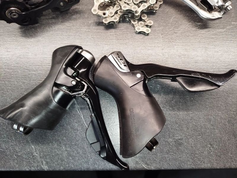 Silníční sada Shimano 2x11