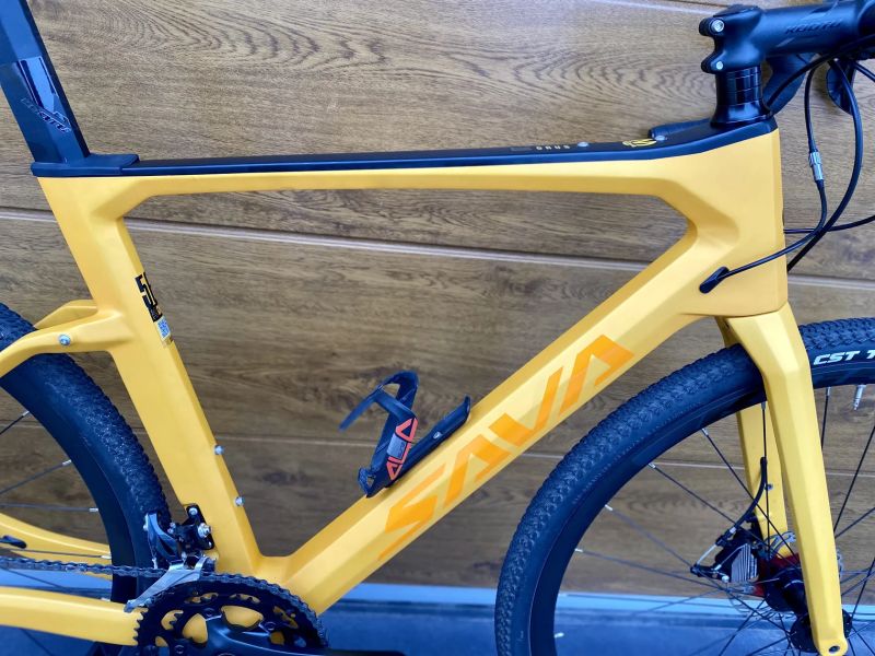 🔥🔥🔥 Zánovní Sava Grus 2.0 vel. 56, Shimano Sora 9s, doprava ZDARMA + roční záruka na rám 🤝🤝🤝