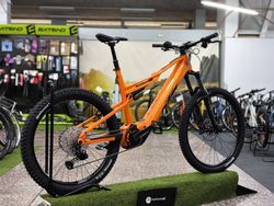 !NOVÉ! KTM MACINA KAPOHO 8973 L, 2026, Bosch 5.gen, Shimano XT, GPS modul, osvětlení, vel. M