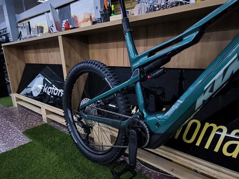 !NOVÉ! KTM MACINA KAPOHO 8973 L, 2026, Bosch 5.gen, Shimano XT, GPS modul, osvětlení, vel. XXL