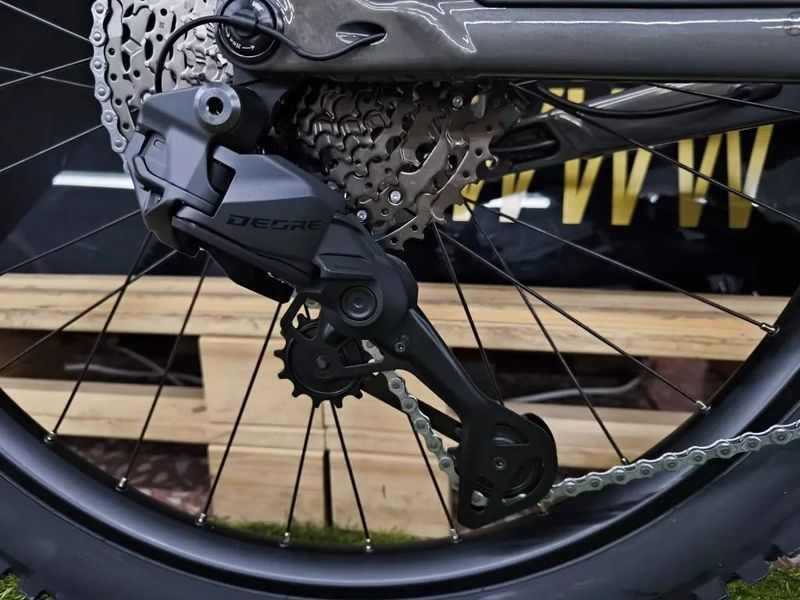 KTM MACINA KAPOHO 8971 Di2 olive pearl, 800Wh, 2026, vel. XL