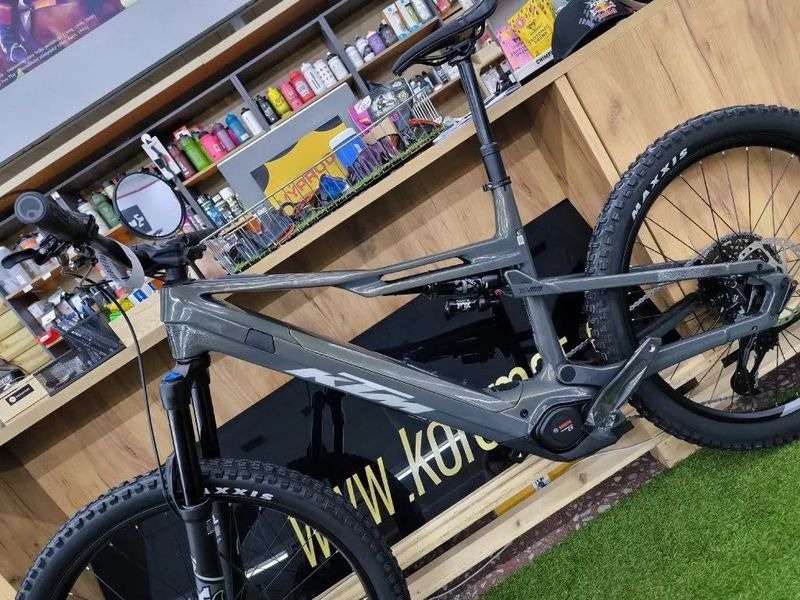 KTM MACINA KAPOHO 8971 Di2 olive pearl, 800Wh, 2026, vel. XL