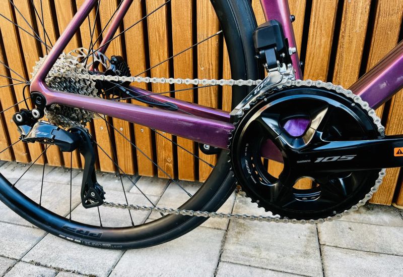 LIV Langma Advanced 1 Karbon 2025 - Shimano 105Di2 2x12 - Bezduse - 8.4Kg