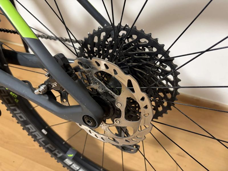 Cube Reaction C:62 Race Eagle, karbon 