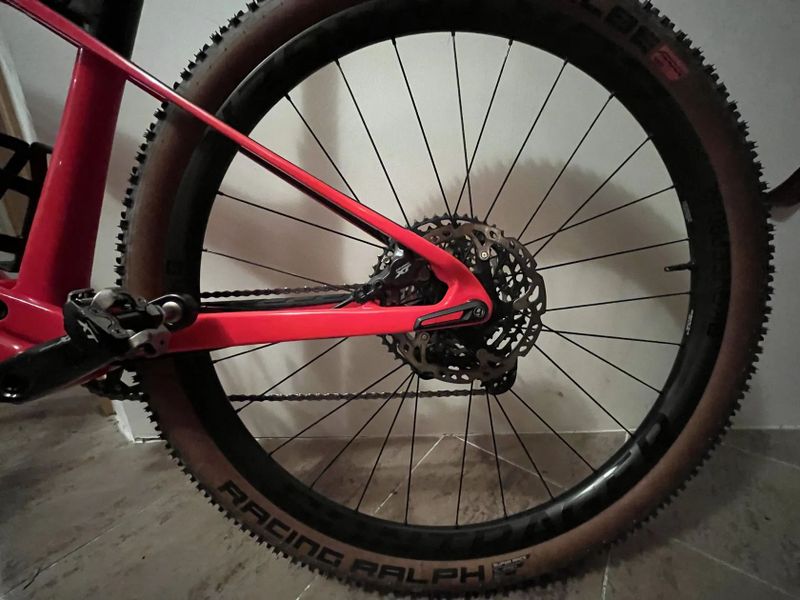 TREK Supercaliber 9.8 XT 2021 L red