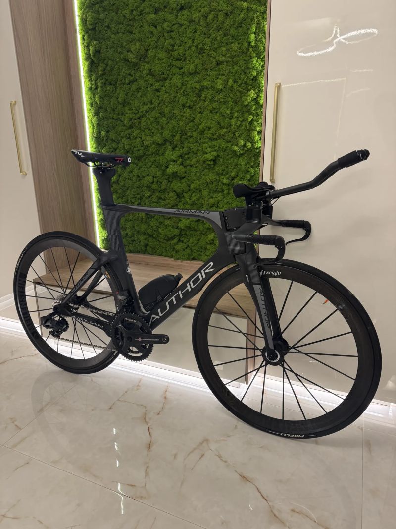 Author Airman, sram Force - nové