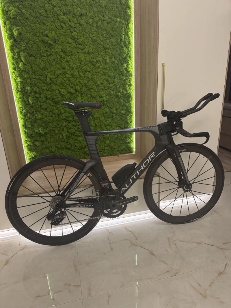 Author Airman, sram Force - nové