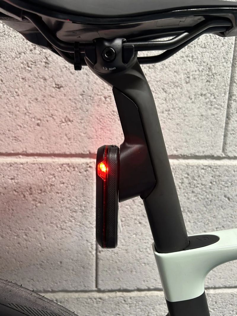 GearLab integrovaný držák do sedlovky - Syncros SP-R101-CF - ver 2.0