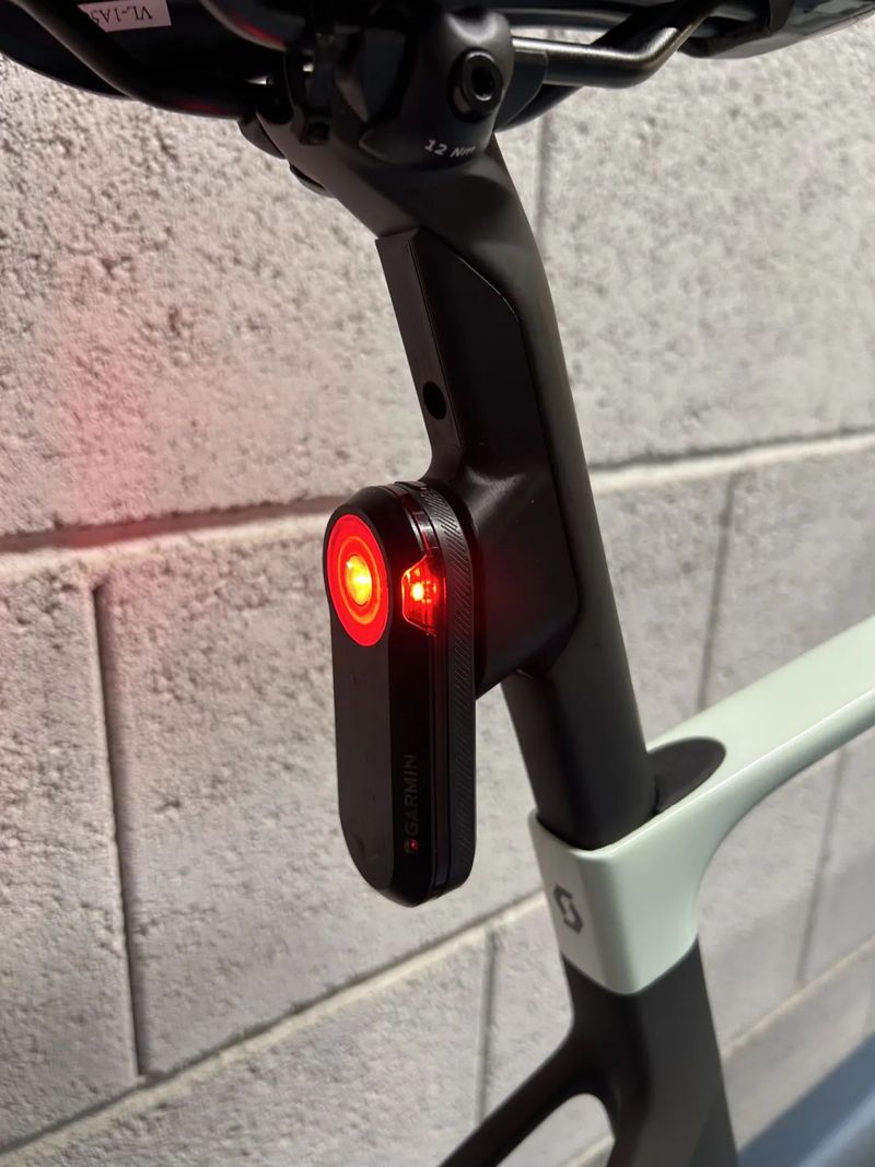 GearLab integrovaný držák do sedlovky - Syncros SP-R101-CF - ver 2.0