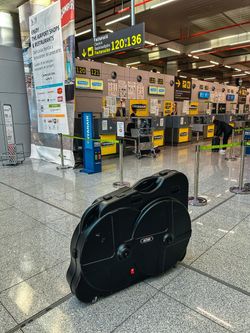 Zapůjčení kufru pro leteckou přepravu