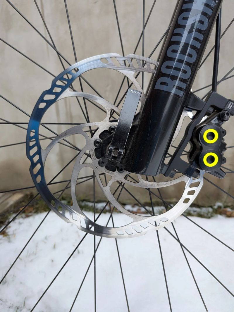 TREK Marlin 5 Gen 3 (2024) - Vlastní vylepšení (Magura, RockShox, Schwalbe,...)