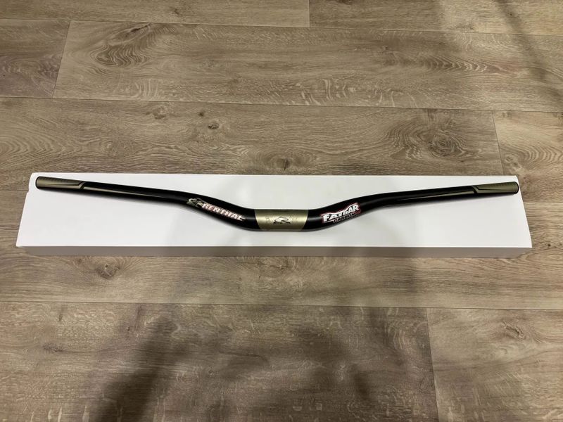 Řidítka Renthal Fatbar Carbon 35 / 800 - 30 mm Rise