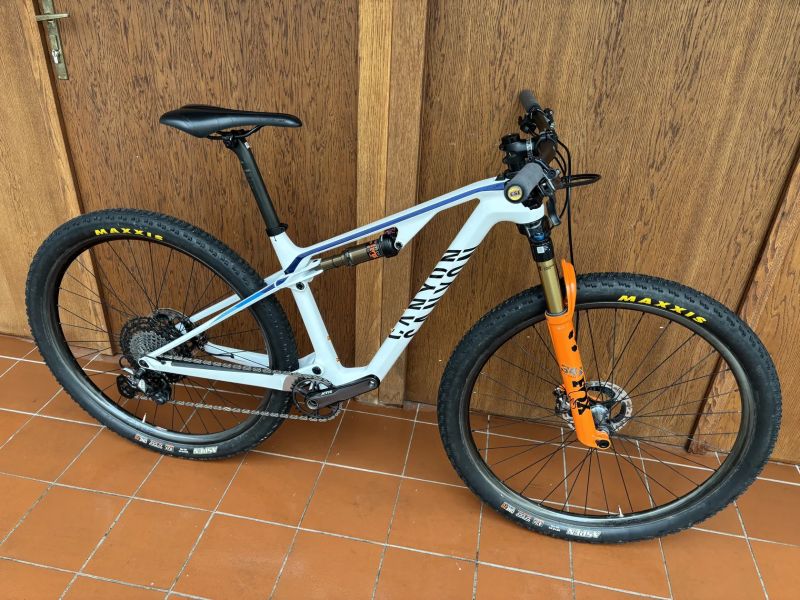 CANYON LUX CFR, vel. S - 415 mm - zakázková stavba - SHIMANO XTR 1 x 12 / FOX