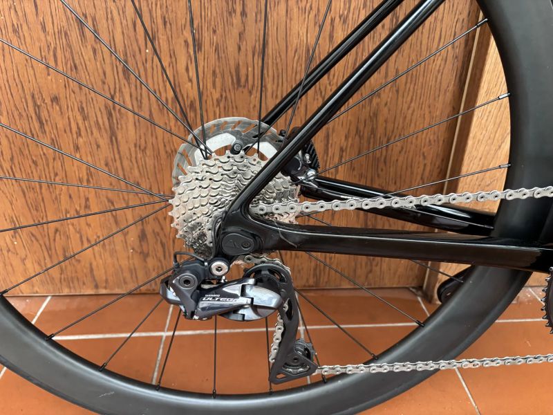 Canyon Ultimate CFR Di2 - velikost S (490 mm) - ULTEGRA di2 2x11, DURA-ACE kliky, karbonová kola