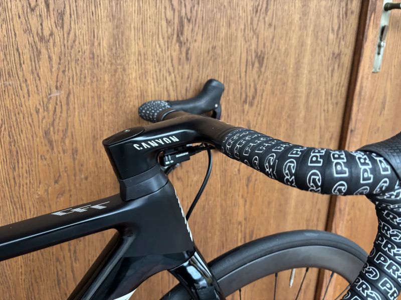 Canyon Ultimate CFR Di2 - velikost S (490 mm) - ULTEGRA di2 2x11, DURA-ACE kliky, karbonová kola