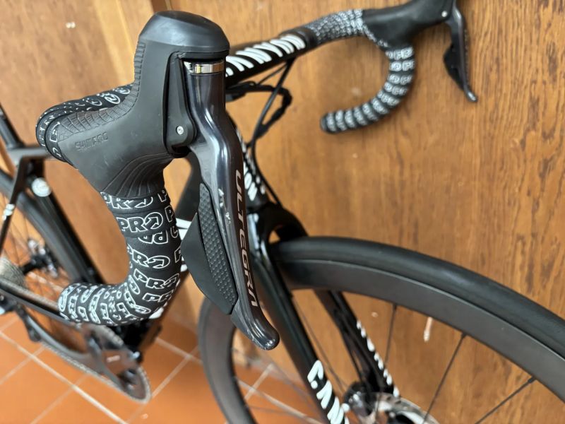 Canyon Ultimate CFR Di2 - velikost S (490 mm) - ULTEGRA di2 2x11, DURA-ACE kliky, karbonová kola