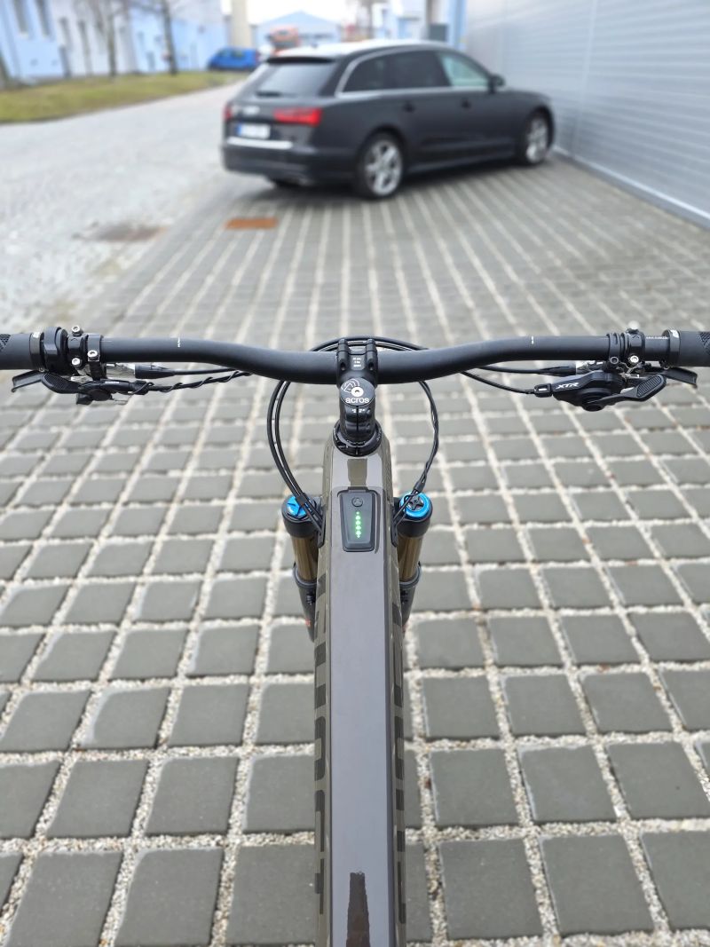 Elektrokolo GHOST Path Riot CF Carbon Full Party XTR 430Wh Fazua 2024 29″ velikost L / Top stav