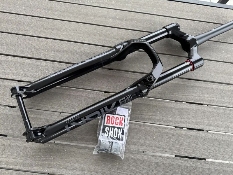 Vidlice Rock Shox Lyrik Select+ (Charger 3 RC2) 160mm 29" - nova