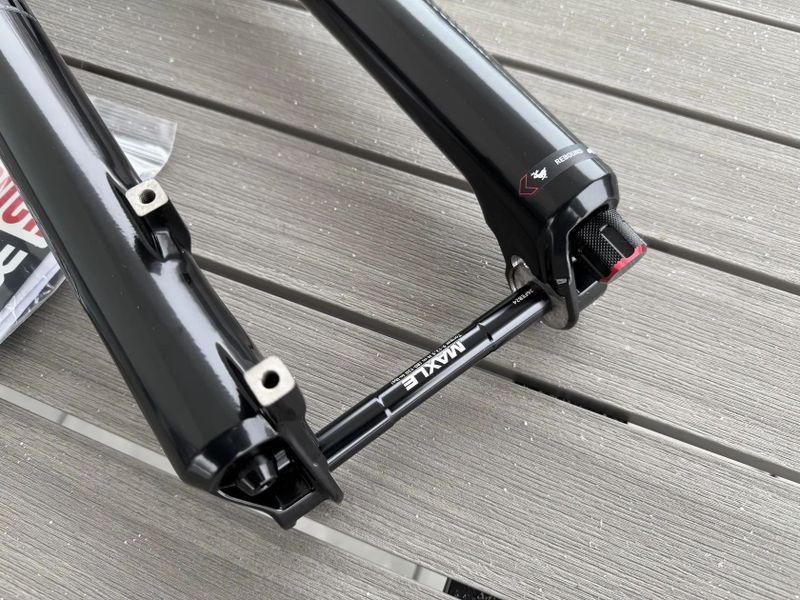 Vidlice Rock Shox Lyrik Select+ (Charger 3 RC2) 160mm 29" - nova