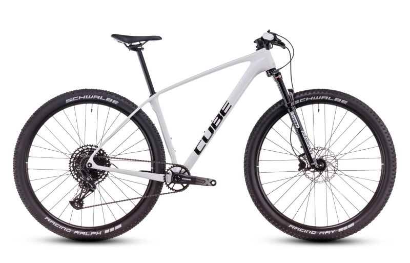 CUBE Reaction C:62 ONE (karbon rám) - vel. 20"