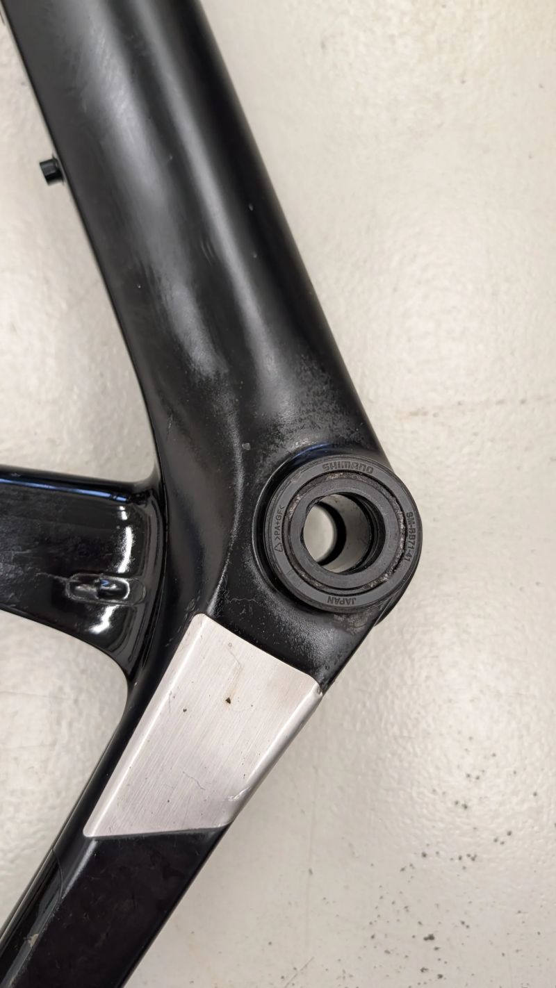 Prodám rám Canyon Aerod - rezervace