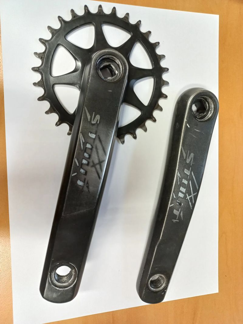 Použité kliky a kazeta 1/10