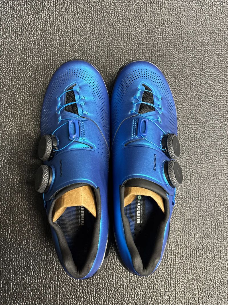 TRETRY SHIMANO S-PHYRE XC-903 vel.38 – NOVÉ