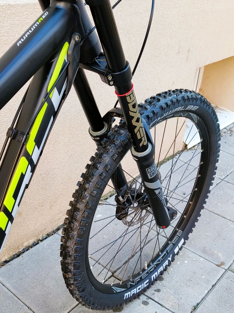 Norco Aurum A7.1 vel XL, zdvihy 200/200 mm, ZÁNOVNÍ